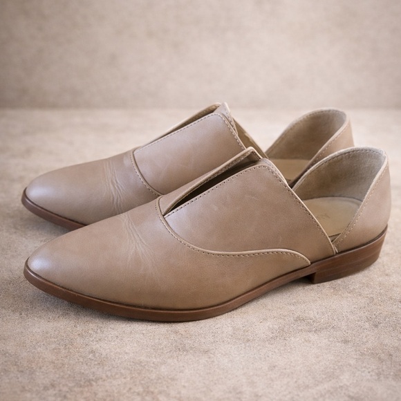 Nisolo Shoes - Nisolo Leather Smoking Flats Taupe Nude Beige Shoes Size 6